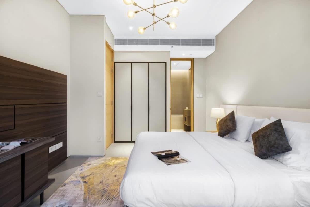 Address - Luxurious 1bdr By The *